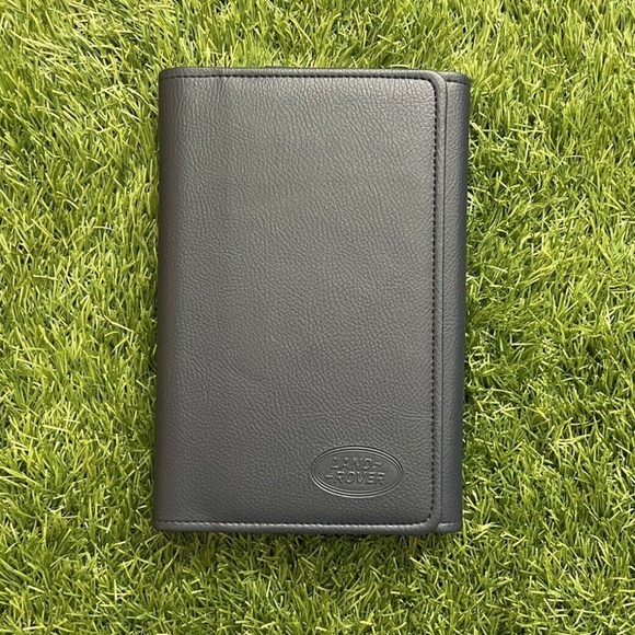 2019 Land Rover DISCOVERY SPORT Owners Manual - Picture 10 of 12